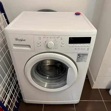 Skau Panorama Family & Business View Free Parking