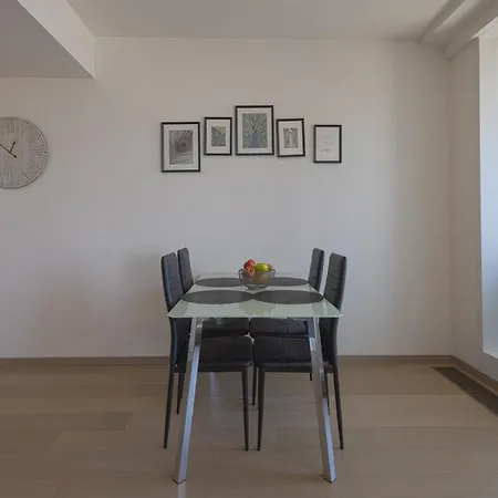 Daire Skau Panorama Family & Business View Free Parking